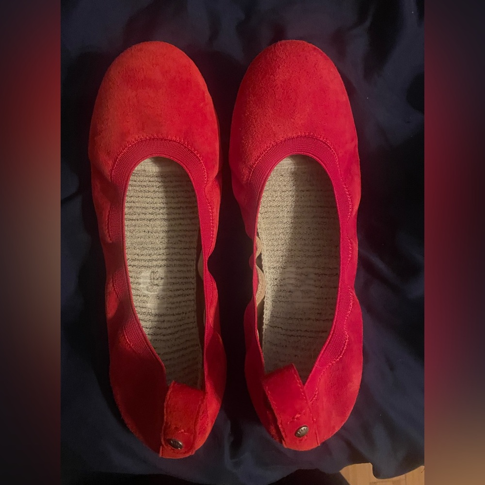 Red G.H. Bass Ballerina Shoes size 8.5.